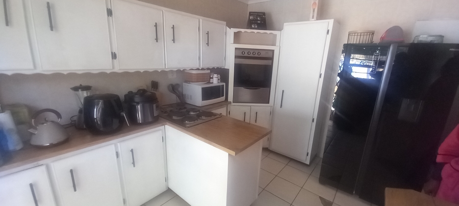 To Let 3 Bedroom Property for Rent in Riebeeckstad Free State